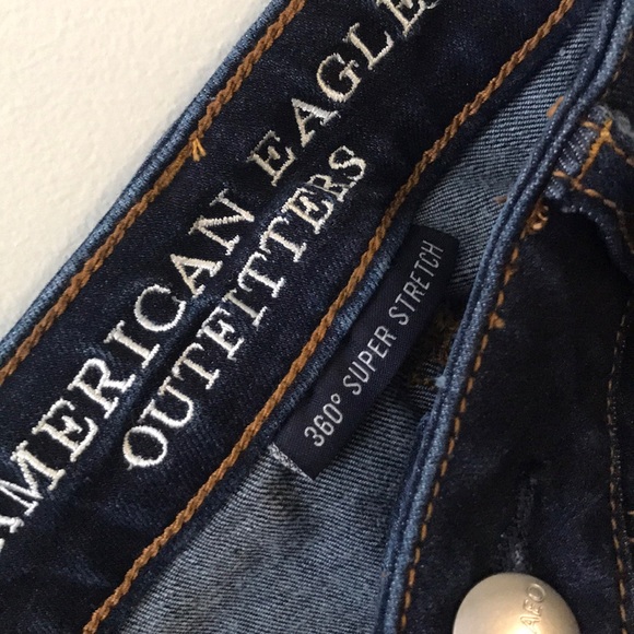 Distressed Jeans - Picture 3 of 4